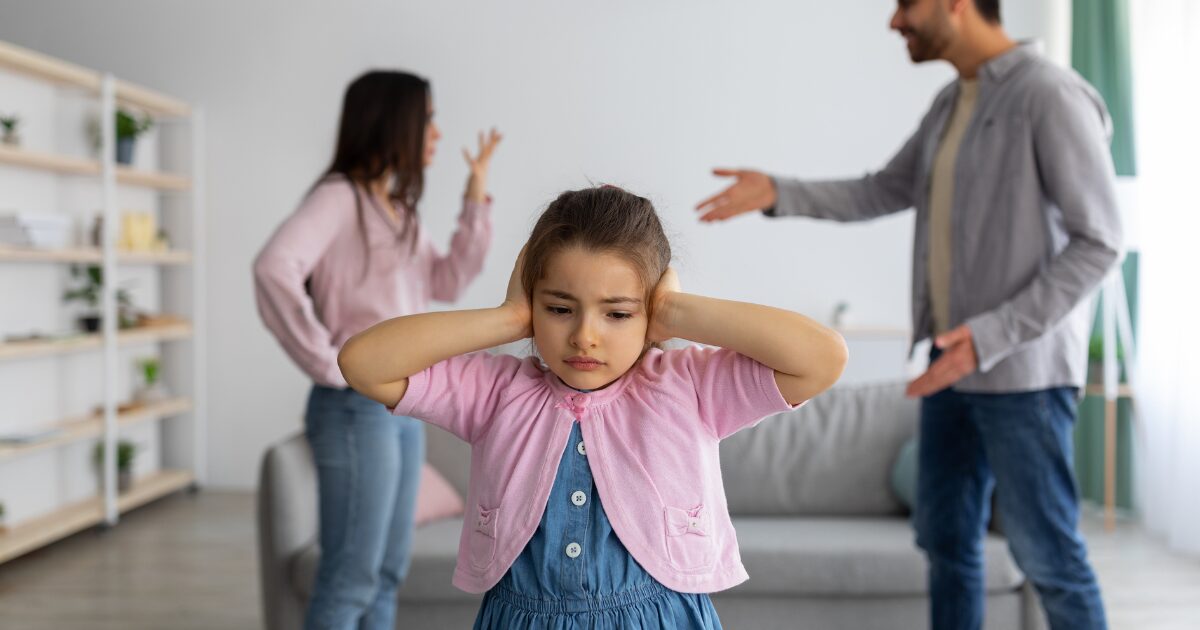 child developing childhood trauma because of fighting parents